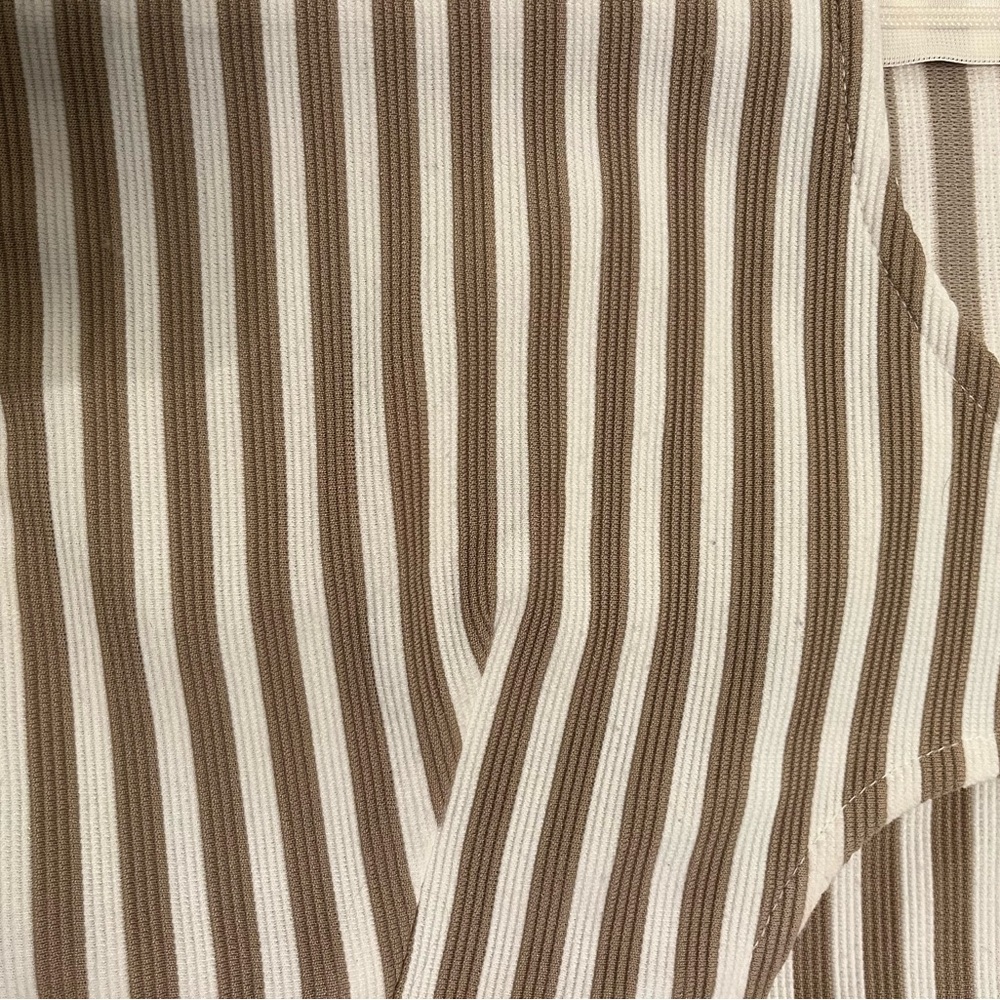 Loft Dress - Picture 10 of 12